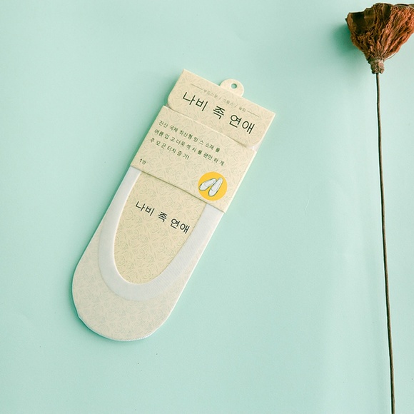 6 Pairs of Womens Low Cut Invisible Silk Socks - Picture 4 of 8